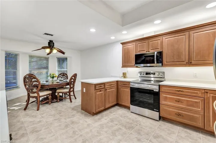 3332  White  BLVD, Naples, FL 34117
