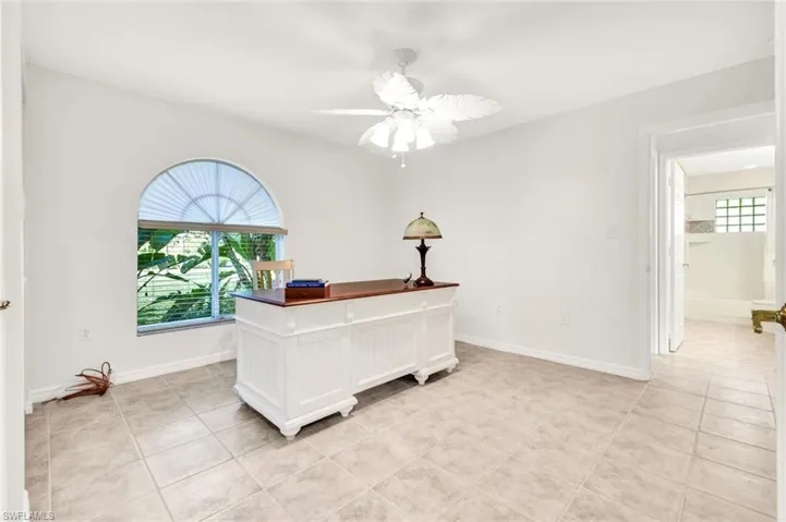 3332  White  BLVD, Naples, FL 34117