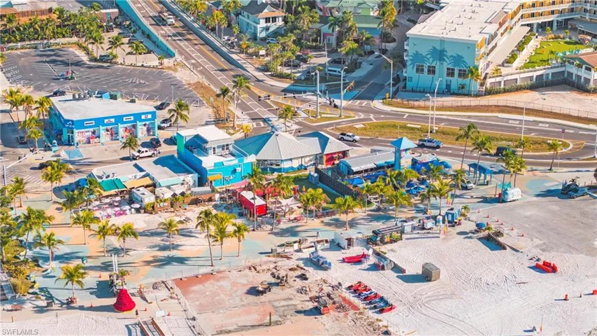 4551 Bay Beach Ln 253, Fort Myers Beach, Florida 33931