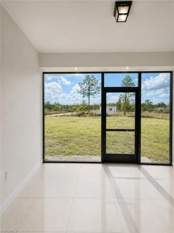 2992  41st NE AVE, Naples, FL 34120