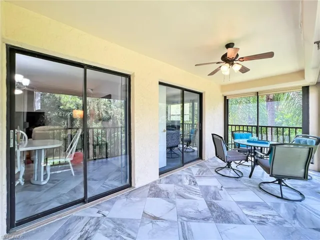 Sunroom with ceiling fan