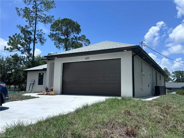 605 E 14th St, Lehigh Acres, Florida 33972