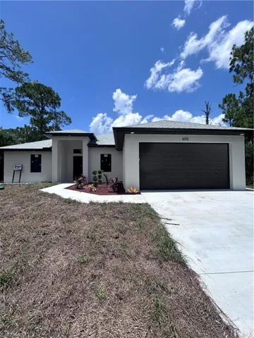 605 E 14th St, Lehigh Acres, Florida 33972