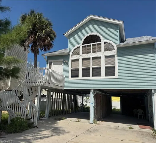 225 Fairweather Ln, Fort Myers Beach, Florida 33931