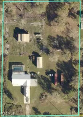 826  B  RD, Labelle, FL 33935