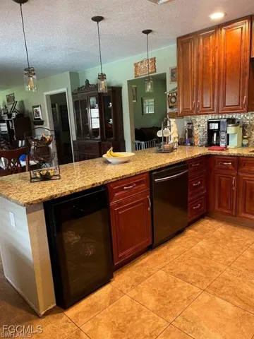 826  B  RD, Labelle, FL 33935