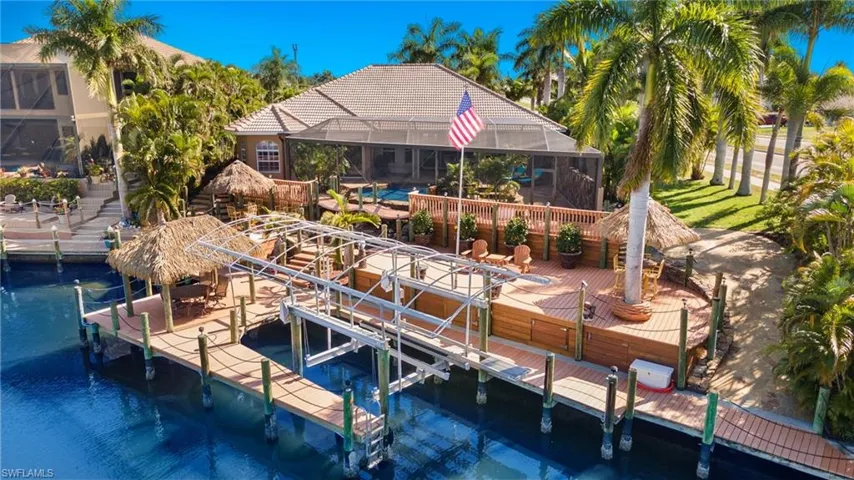 2710 Sw 27th Pl, Cape Coral, Florida 33914
