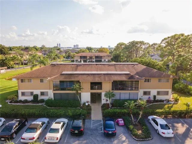 5712  Foxlake  DR, North Fort Myers, FL 33917