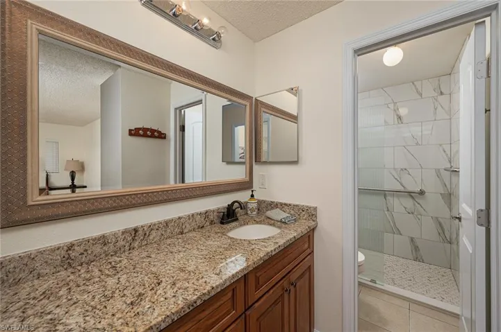 5712  Foxlake  DR, North Fort Myers, FL 33917