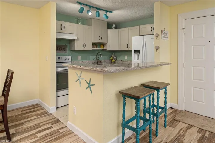 5712  Foxlake  DR, North Fort Myers, FL 33917