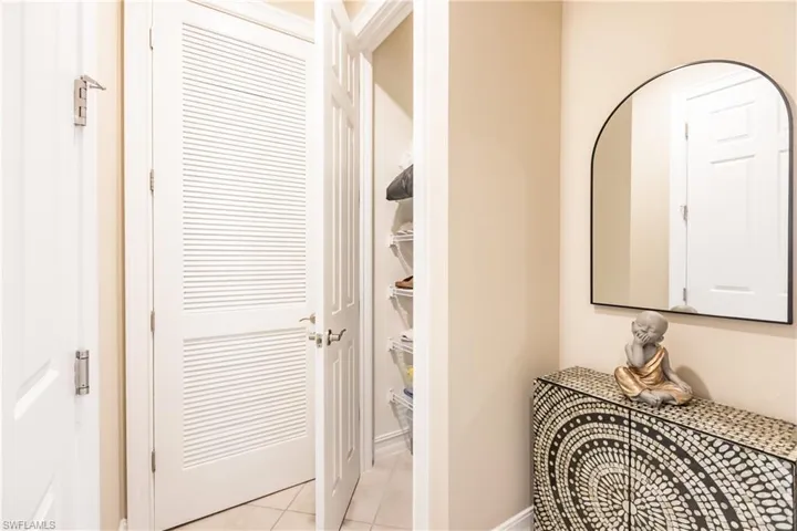 3341 Acapulco CIR, CAPE CORAL FL 33909