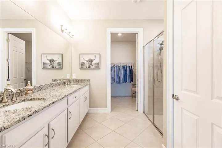 3341 Acapulco CIR, CAPE CORAL FL 33909