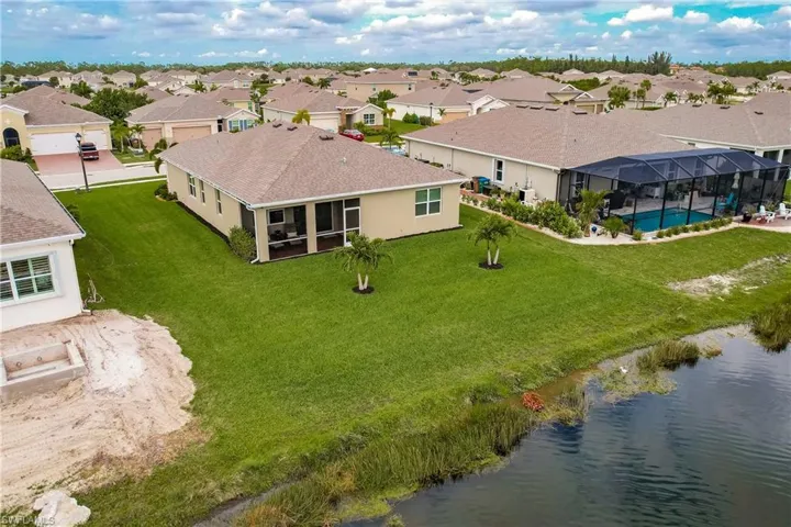 3341 Acapulco CIR, CAPE CORAL FL 33909