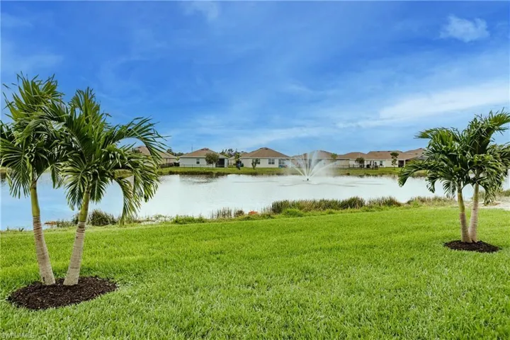 3341 Acapulco CIR, CAPE CORAL FL 33909
