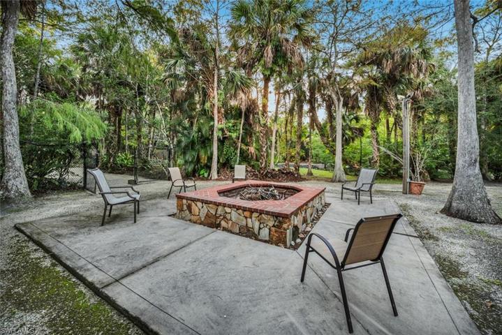 Fire pit