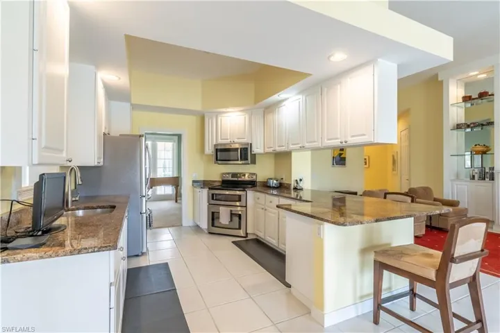 7337  Donatello  CT, Naples, FL 34114