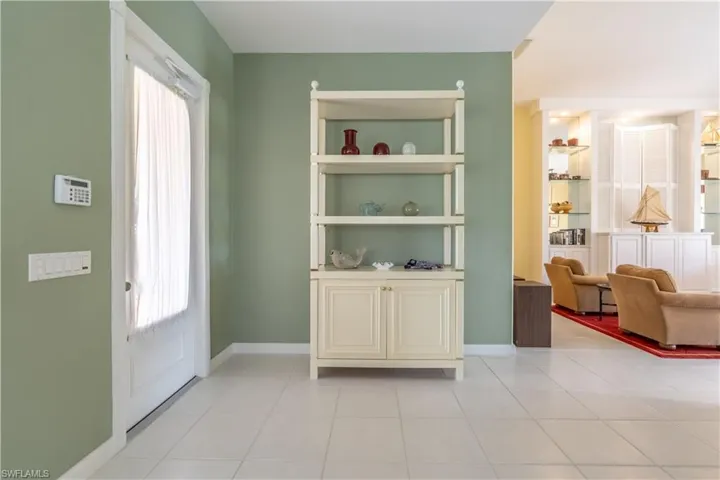 7337  Donatello  CT, Naples, FL 34114
