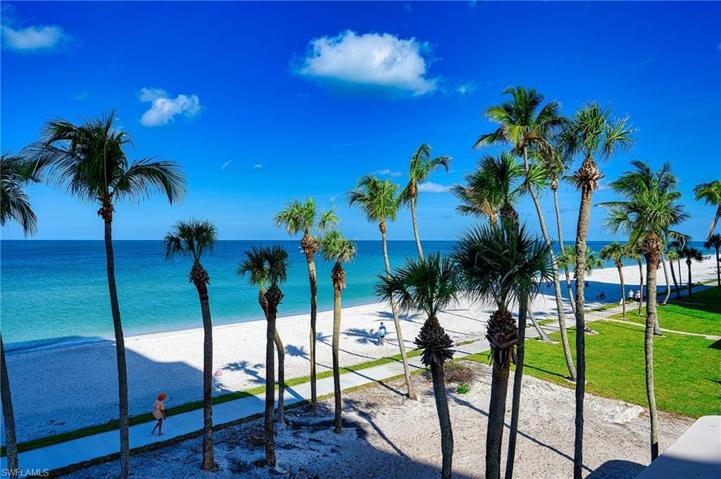Western point of the building has unobstructed views of the Gulf to the west, south and north.