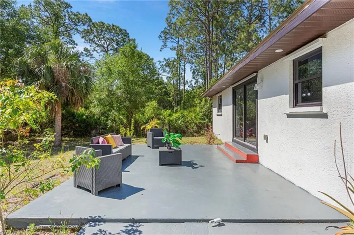 View of patio / terrace with outdoor lounge area