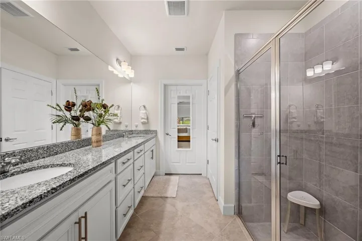 5690 Mayflower Way 606, Other, Florida 34142