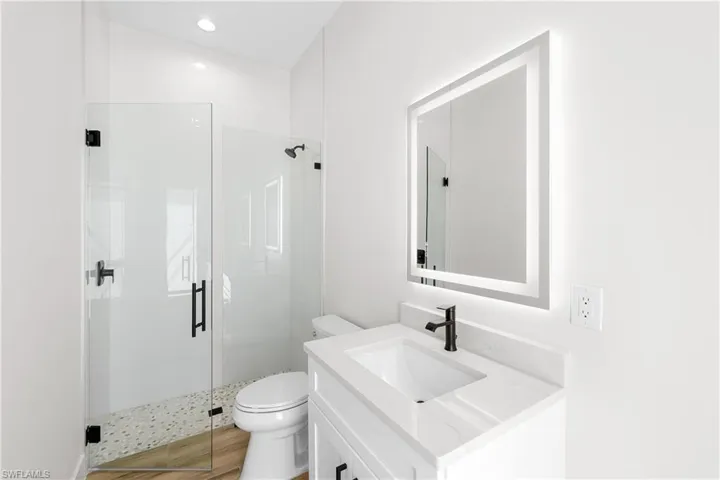 Guest bath 2 off guest bedroom and pool bath