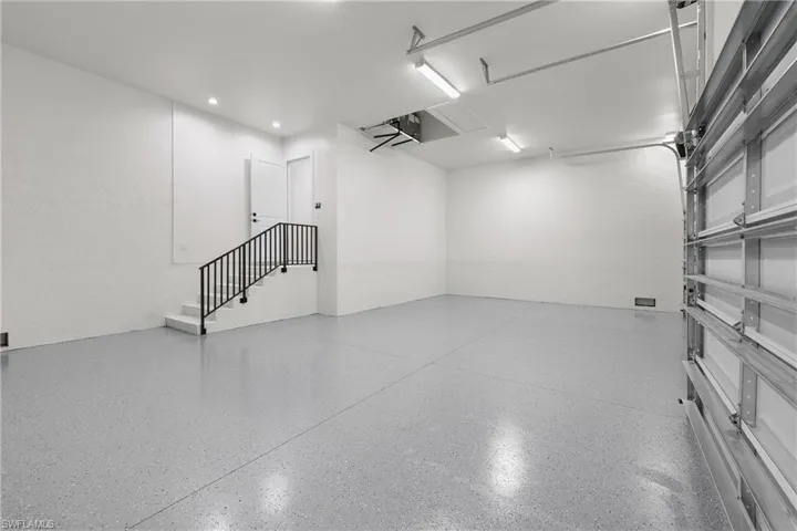 3 car garage with height enough to install car lift