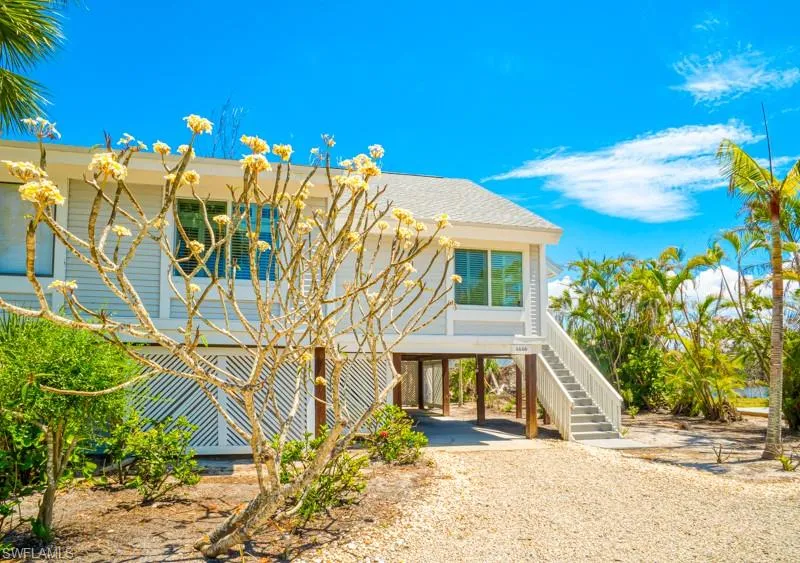 1446 Sandpiper CIR, Sanibel, FL 33957,225023720