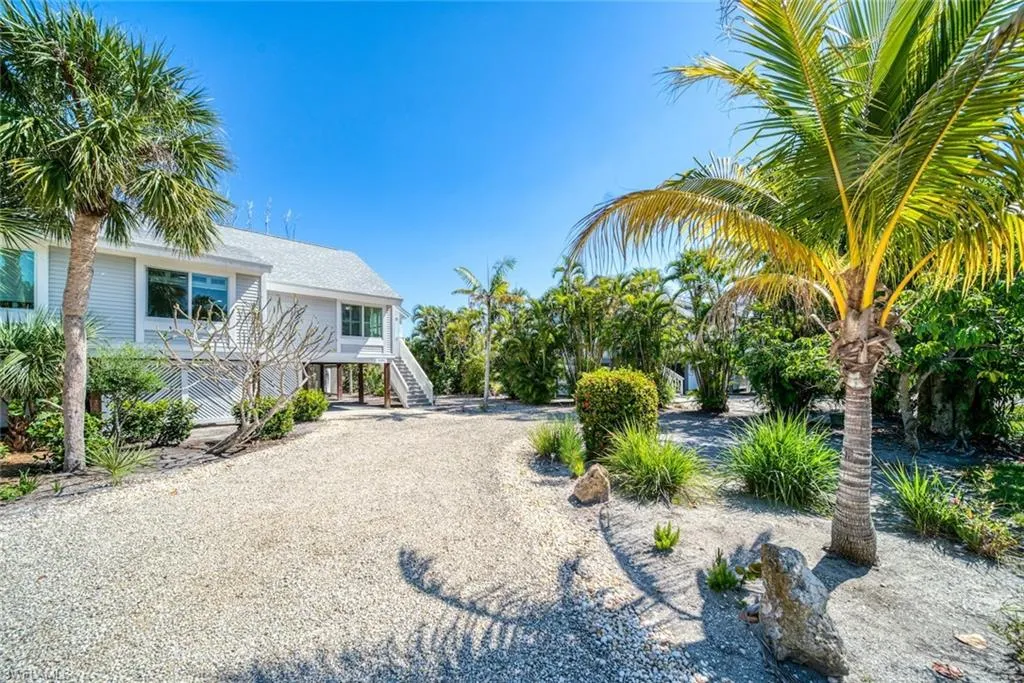 1446 Sandpiper CIR, Sanibel, FL 33957,225023720
