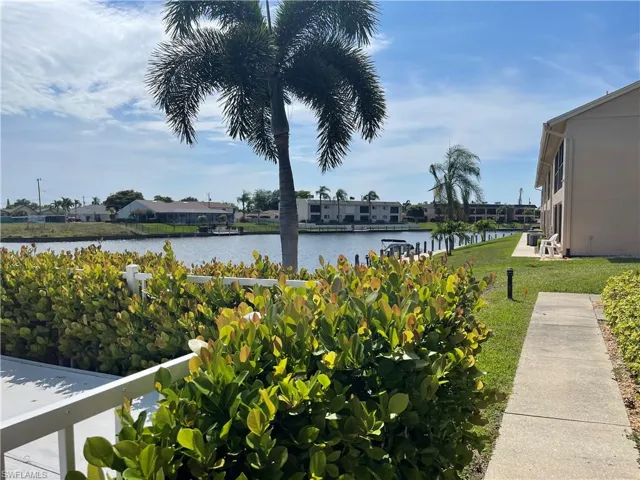3722 SE 12th  AVE, Cape Coral, FL 33904