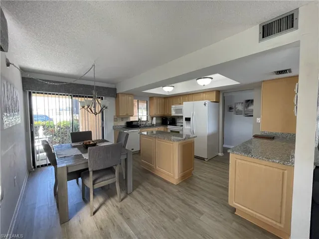3722 SE 12th  AVE, Cape Coral, FL 33904