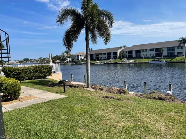 3722 SE 12th  AVE, Cape Coral, FL 33904