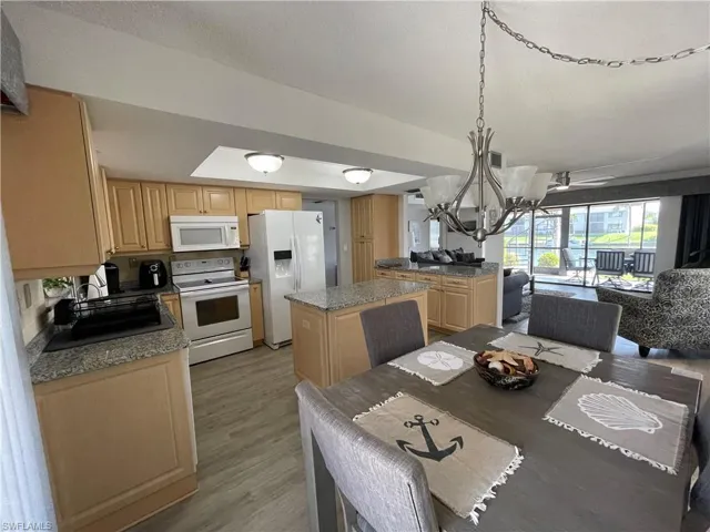 3722 SE 12th  AVE, Cape Coral, FL 33904