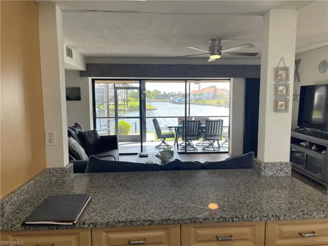 3722 SE 12th  AVE, Cape Coral, FL 33904
