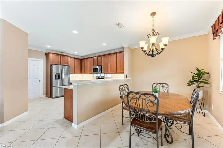EAT IN KITCHEN AREA