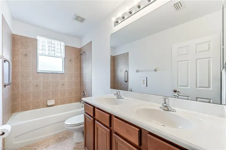 GUEST BATH 2