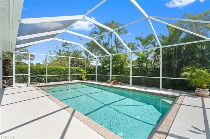 Pool with Large Lanai