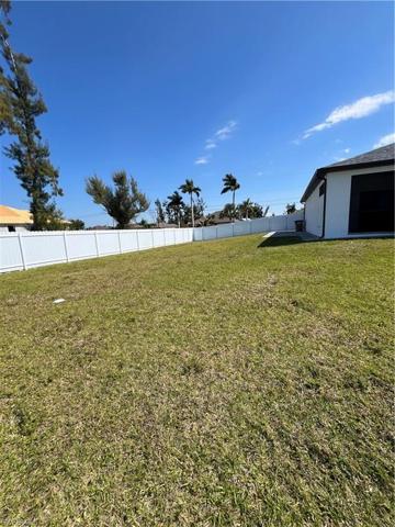 138 SW 35th  AVE, Cape Coral, FL 33991