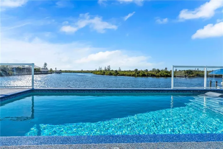 3434 Nw 46th Pl, Cape Coral, Florida 33993