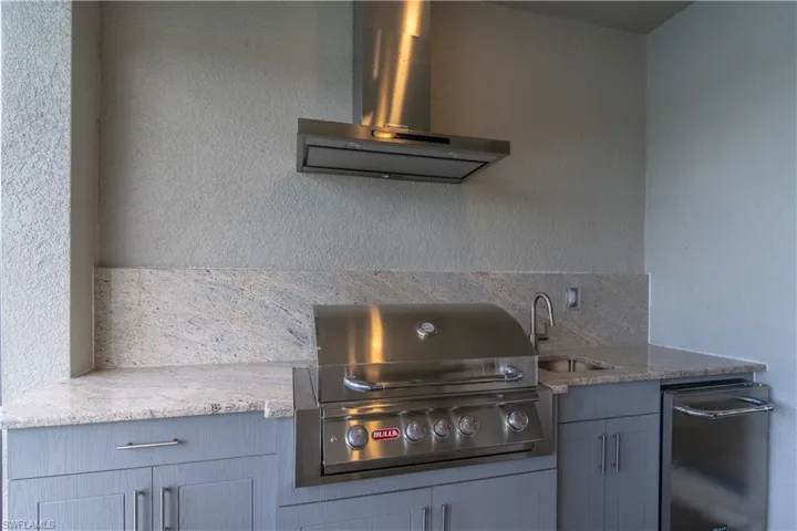 Outdoor Kitchen