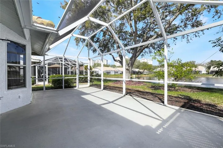 Large lanai