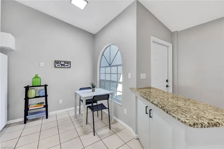Eat in kitchen
