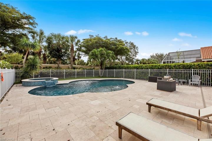 Plenty of lanai area around pool