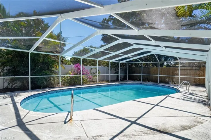 3300 Kingston St N, St. Petersburg, Florida 33713