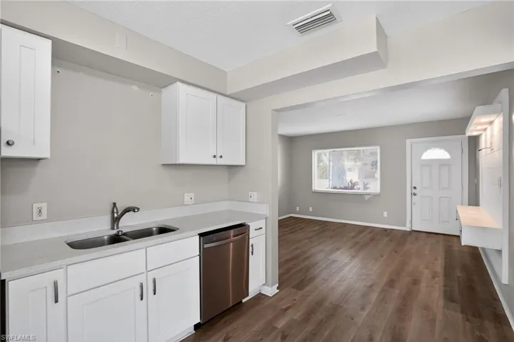 3300 Kingston St N, St. Petersburg, Florida 33713