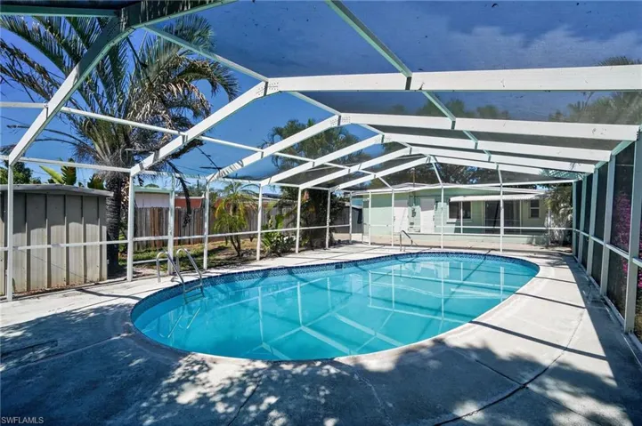 3300 Kingston St N, St. Petersburg, Florida 33713