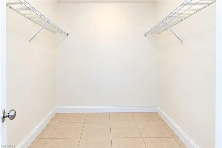 Master bedroom Closet