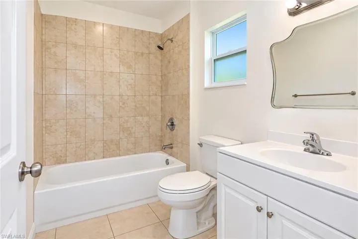 Master bedroom bathroom