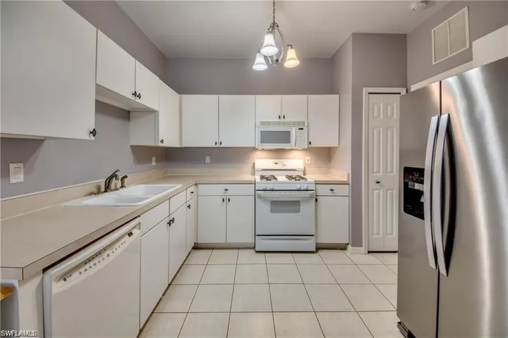 10541 Diamante Way, Fort Myers, Florida 33913