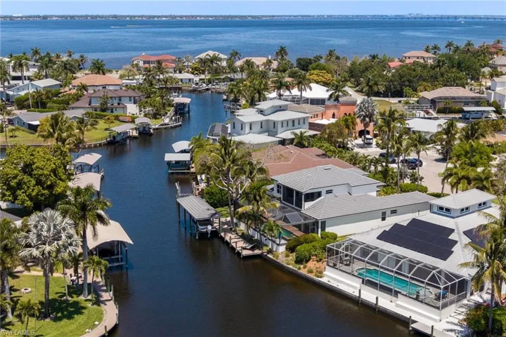 476 Keenan Ct, Fort Myers, Florida 33919