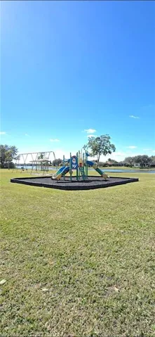 687 Grove Dr, Naples, Florida 34120